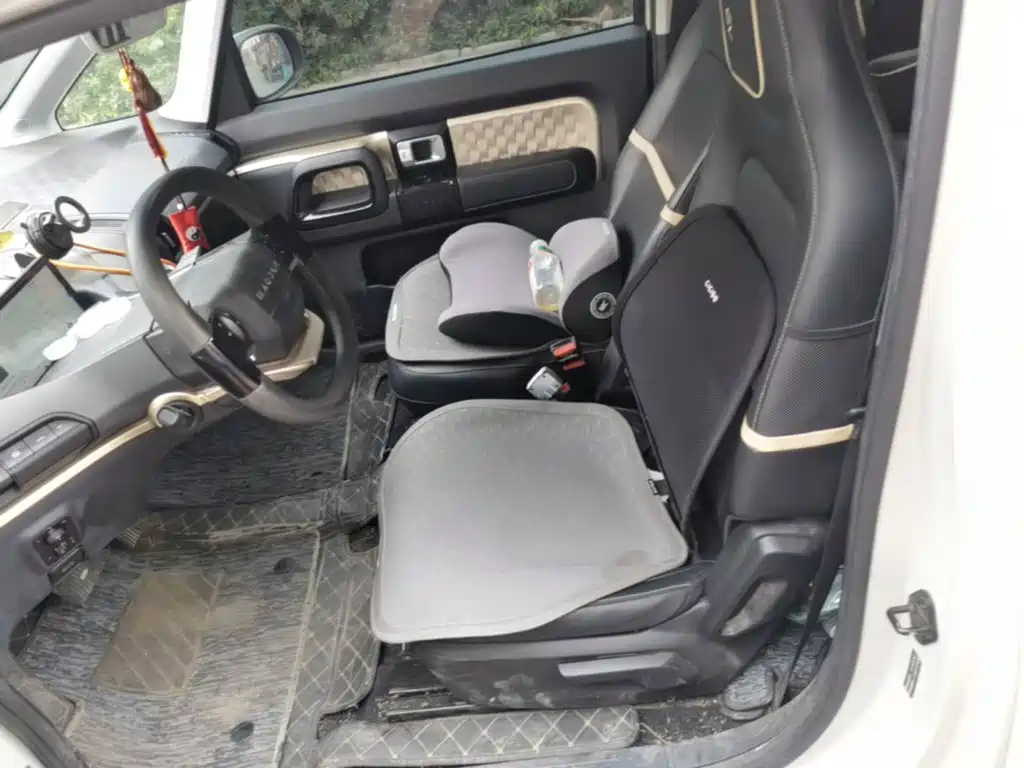 Baojun KiWi EV 2022 — фото 15
