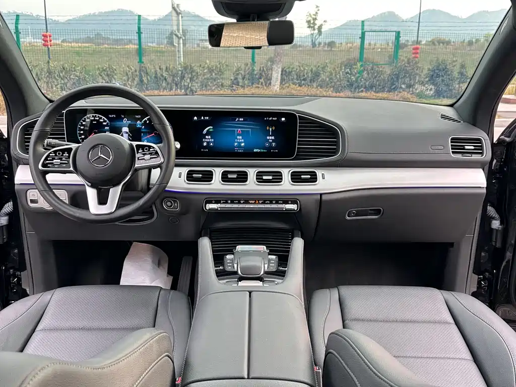 Mercedes-Benz GLE Coupe 2023 — фото 14