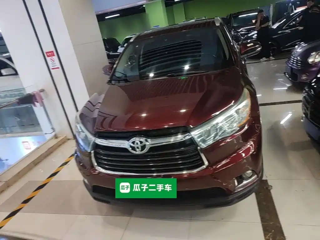 Toyota Highlander 2017 — фото 3