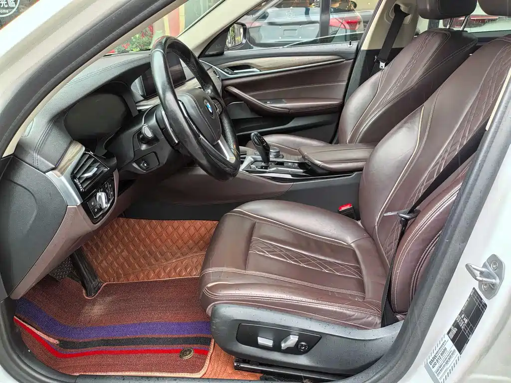 BMW 5 Series 2019