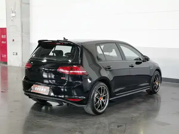 Volkswagen Golf GTI 2016