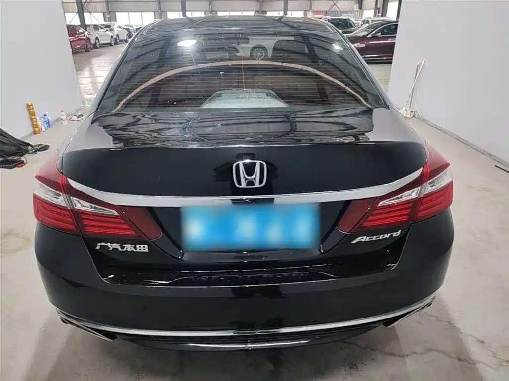 Honda Accord 2016 — фото 6