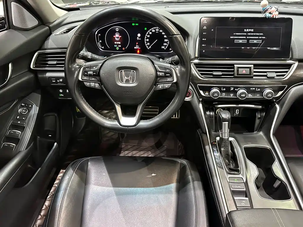 Honda Accord 2022 — фото 11