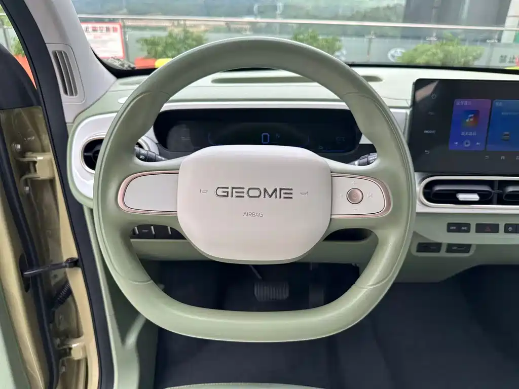 Geely Galaxy Panda 2025 — фото 10