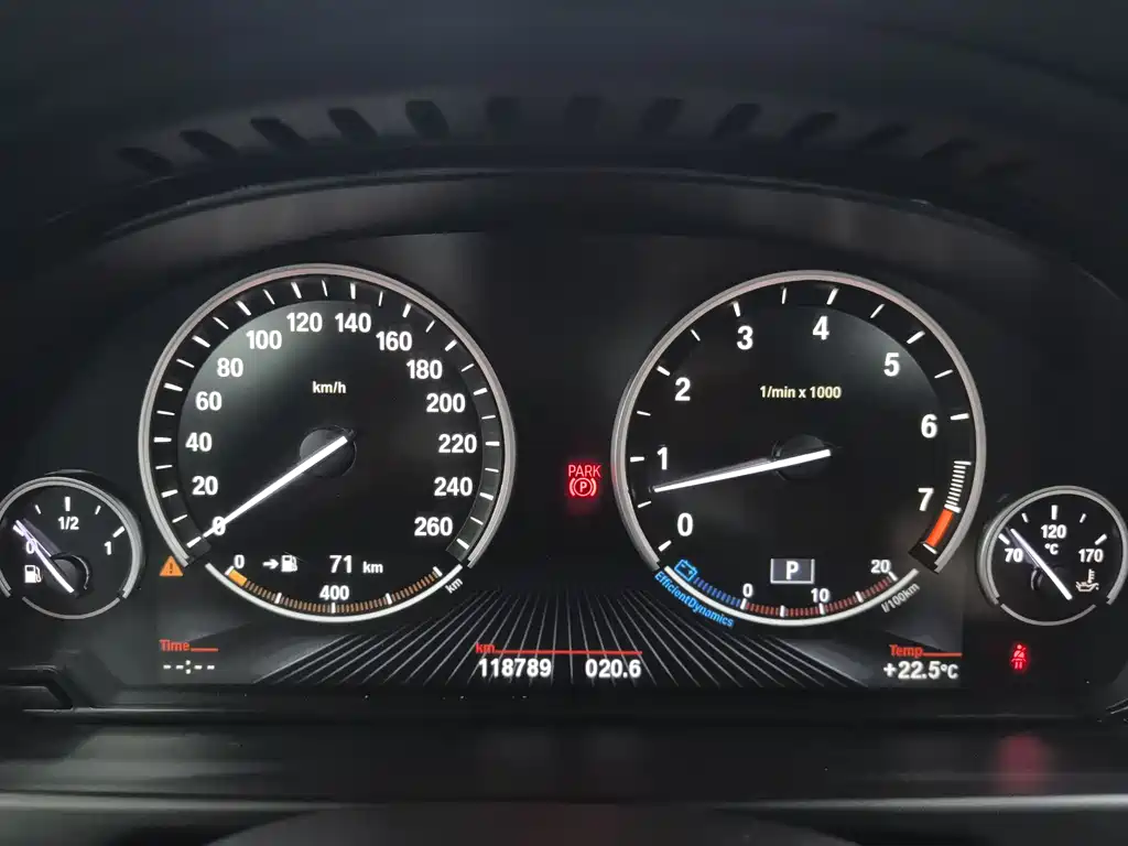 BMW X5 2015 — фото 10