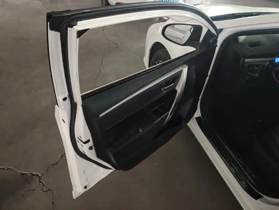 Toyota Corolla 2015