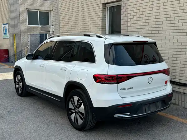Mercedes-Benz EQB 2023