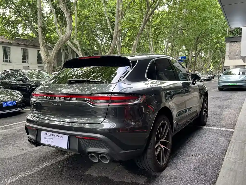 Porsche Macan 2022 — фото 16