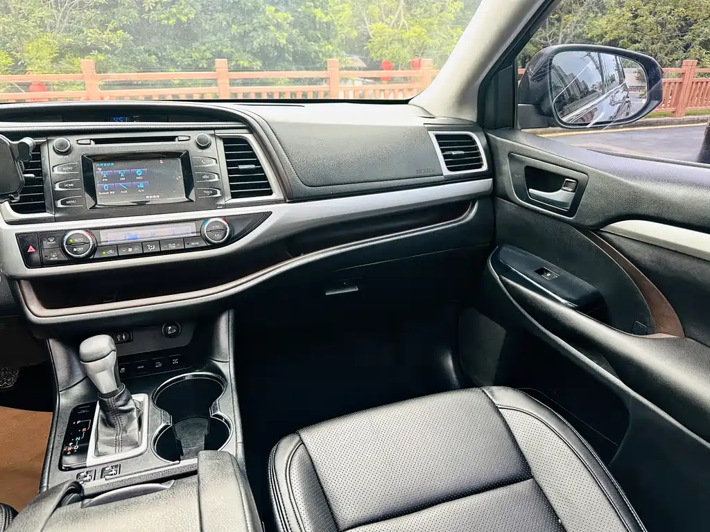 Toyota Highlander 2016 — фото 23