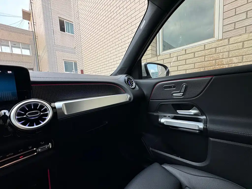 Mercedes-Benz EQB 2023 — фото 10
