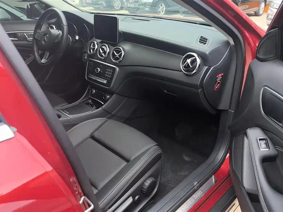 Mercedes-Benz GLA 2018 — фото 8