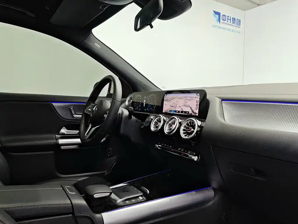 Mercedes-Benz EQA 2023 — фото 15