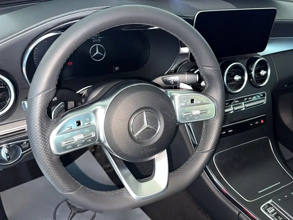 Mercedes-Benz C-Class 2020