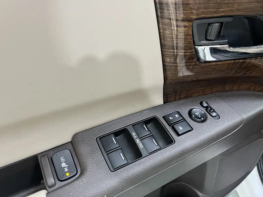 Honda Odyssey 2017 — фото 13