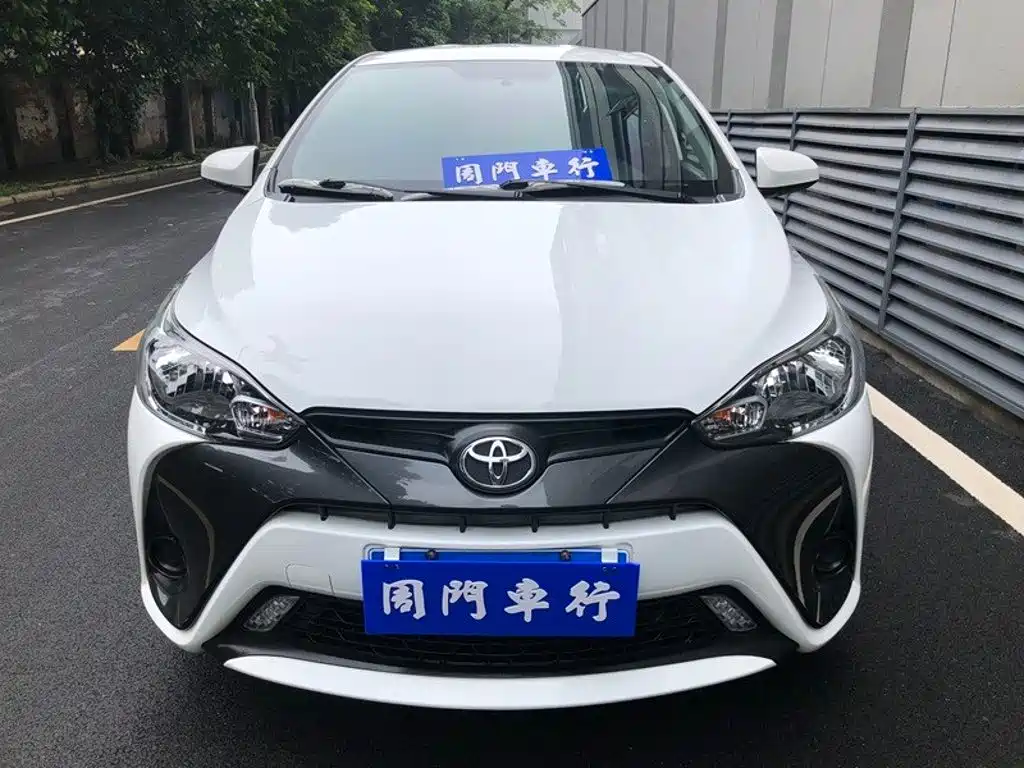 Toyota Yaris L 2019 — фото 2