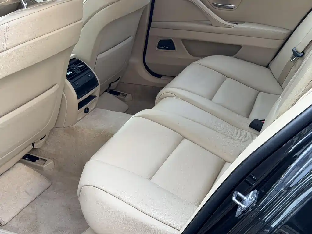 BMW 5 Series 2013 — фото 10
