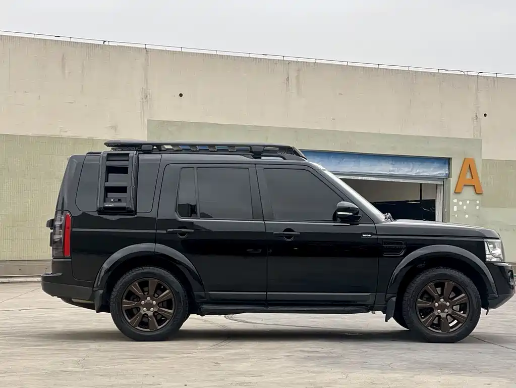 Land Rover Discovery 2015 — фото 8