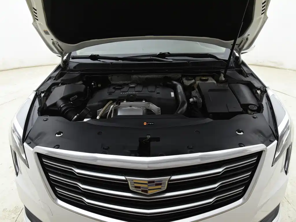 Cadillac XTS 2019 — фото 10
