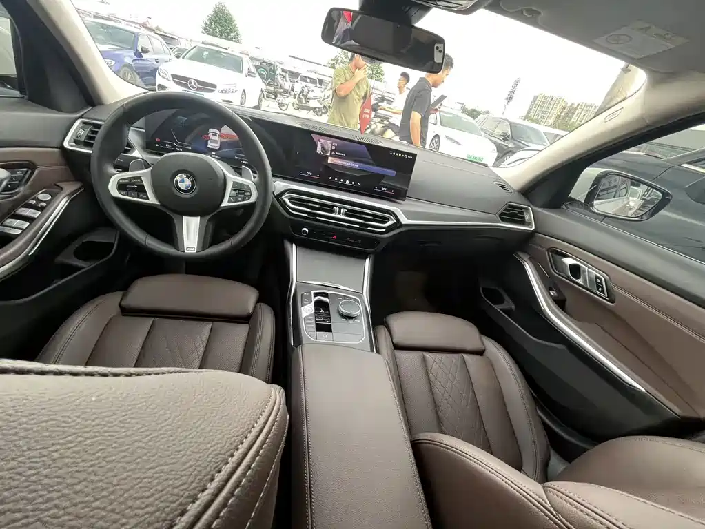 BMW 3 Series 2024