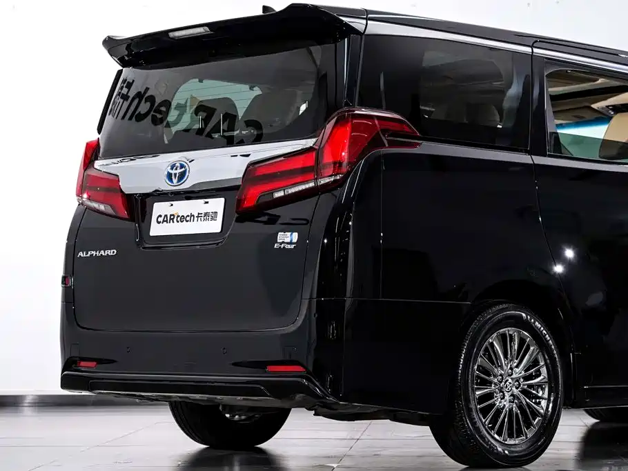 Toyota Alphard 2020 — фото 8