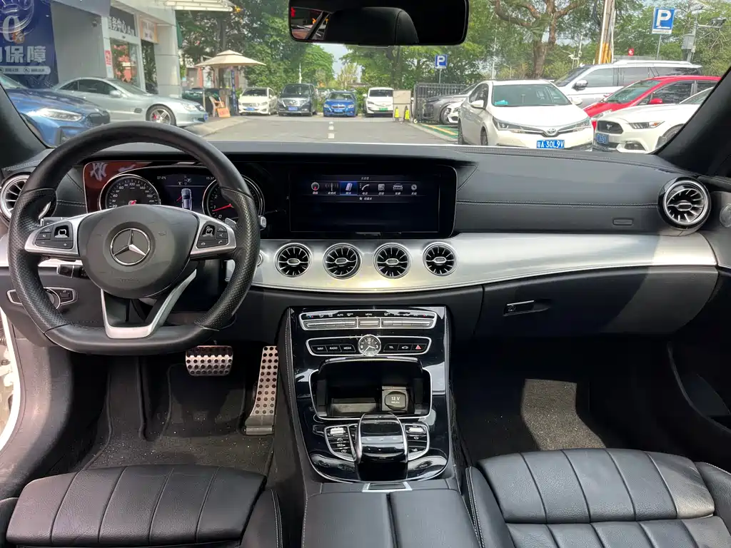 Mercedes-Benz E-Class 2018 — фото 16