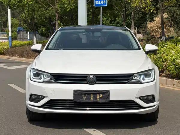 Volkswagen Lamando 2015