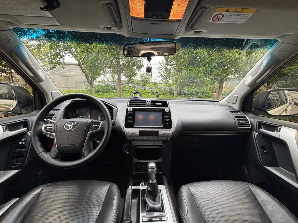 Toyota Prado 2019 — фото 11