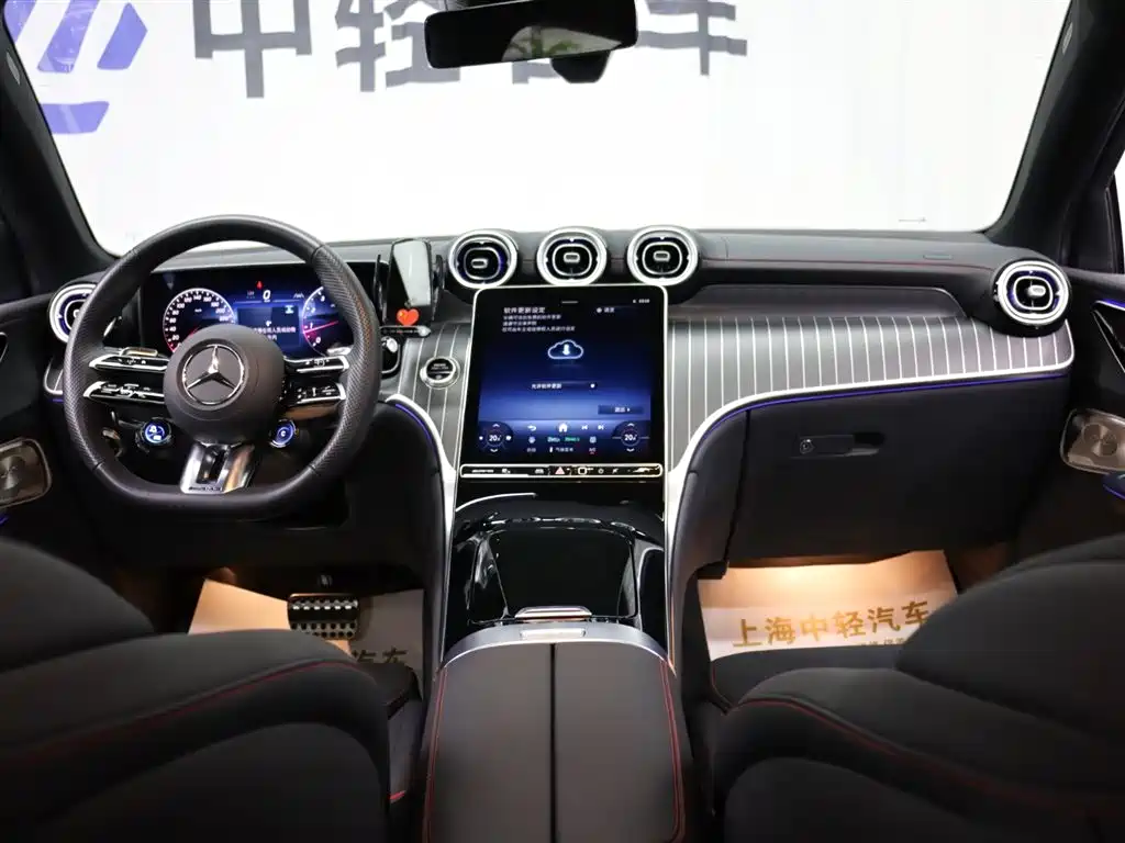 Mercedes-Benz GLC Coupe AMG 2025 — фото 12
