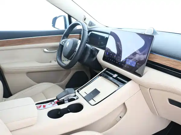 AITO M5 2022