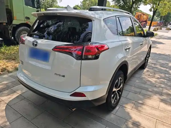 Toyota RAV4 2016