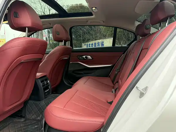 BMW 3 Series 2023
