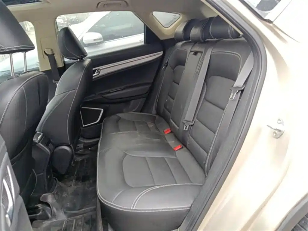 Geely Emgrand GS 2020 — фото 13