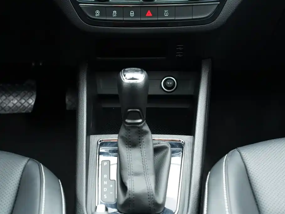 Skoda Kamiq 2023 — фото 17
