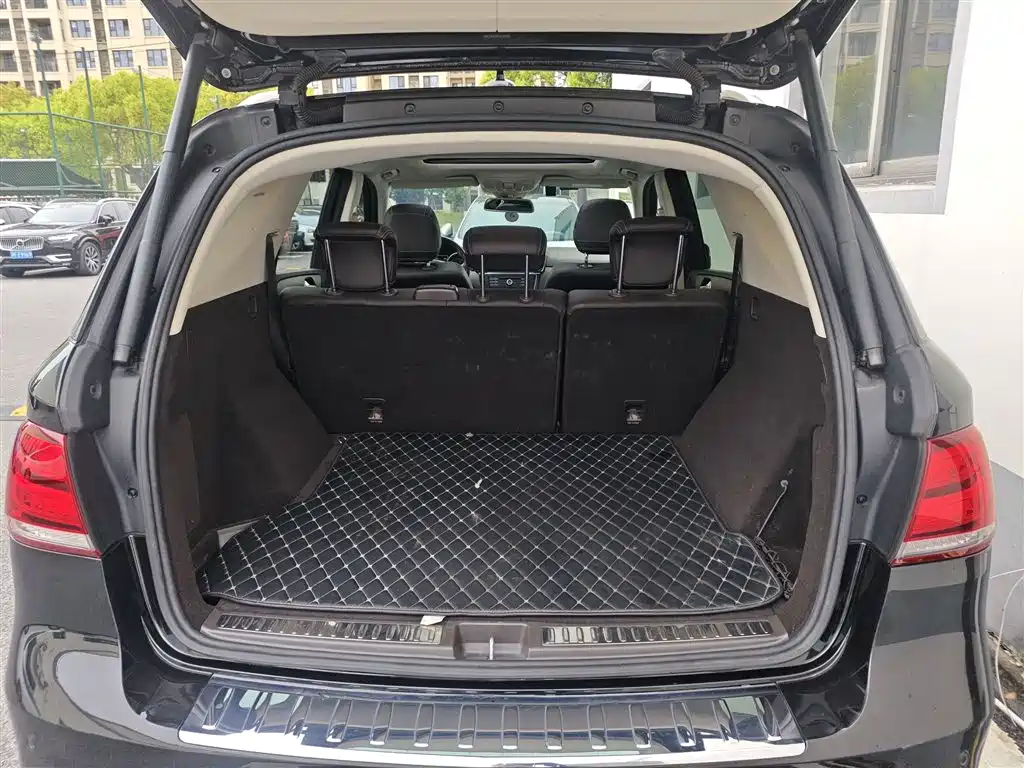 Mercedes-Benz GLE 2019 — фото 19