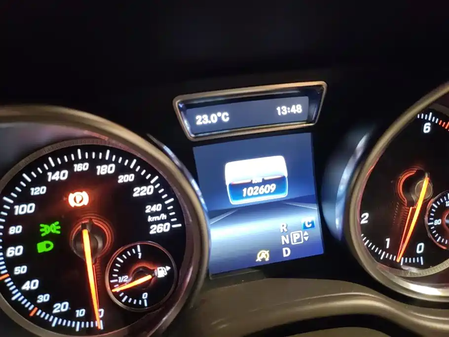 Mercedes-Benz GLE 2018 — фото 14