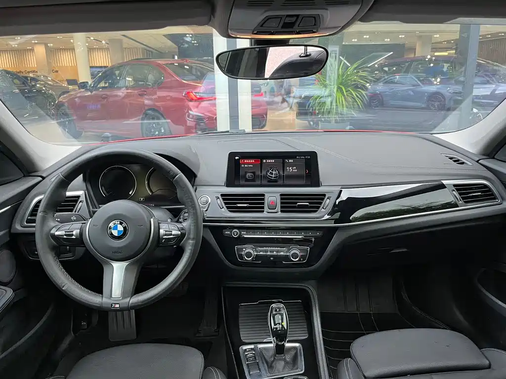 BMW 1 Series 2021