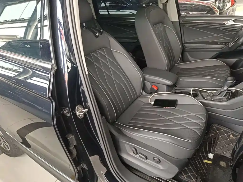 Volkswagen Tiguan L 2022 — фото 25