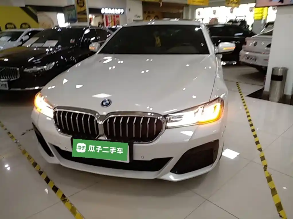 BMW 5 Series New Energy 2022 — фото 3