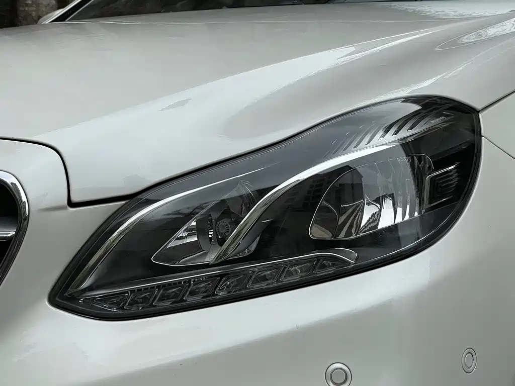 Mercedes-Benz E-Class 2015 — фото 8