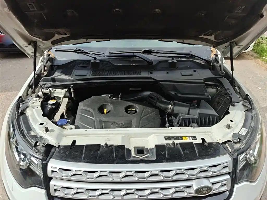 Land Rover Discovery Sport 2017 — фото 11