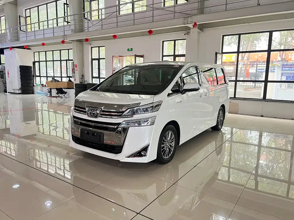 Toyota Vellfire 2020 — фото 1