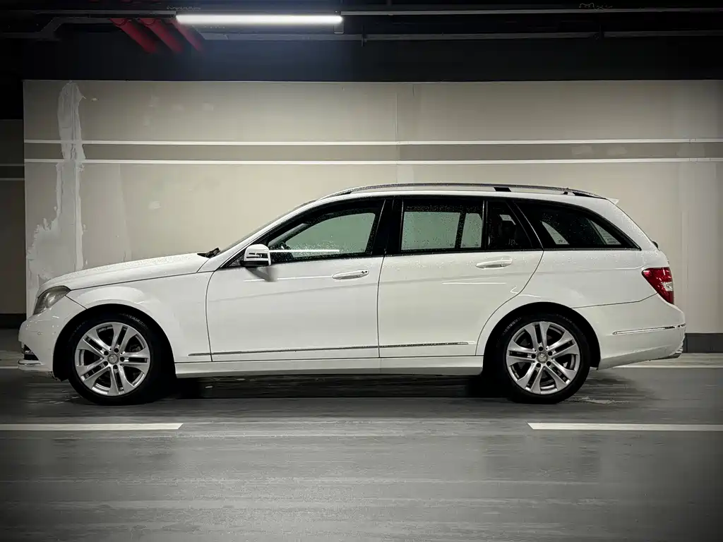 Mercedes-Benz C-Class 2012