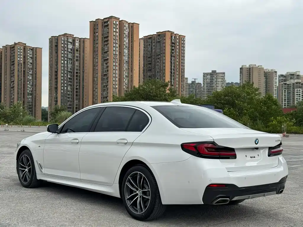 BMW 5 Series 2022