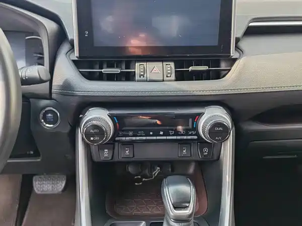 Toyota RAV4 2022