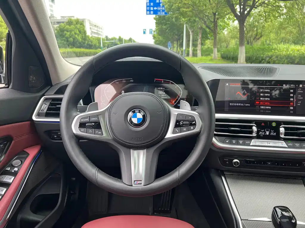 BMW 3 Series 2021 — фото 13