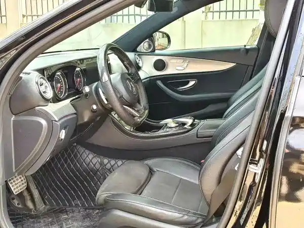 Mercedes-Benz E-Class 2017