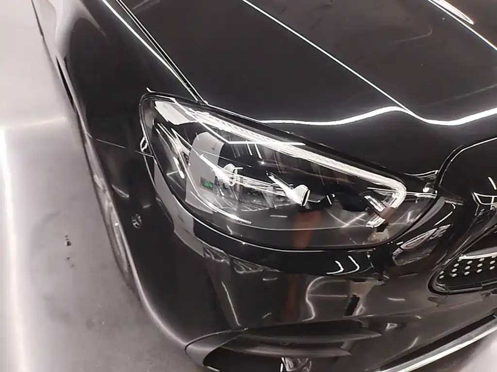 Mercedes-Benz E-Class 2023 — фото 13