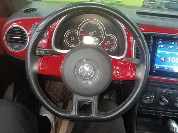 Volkswagen Beetle 2014