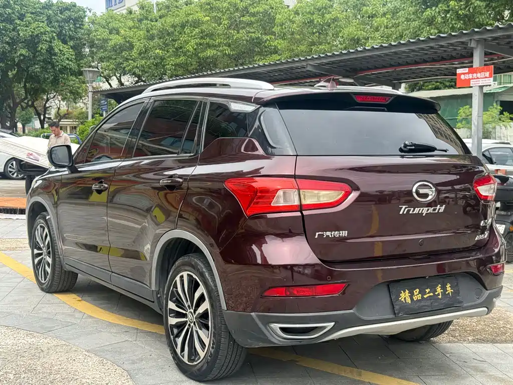 GAC Trumpchi GS4 2016 — фото 9