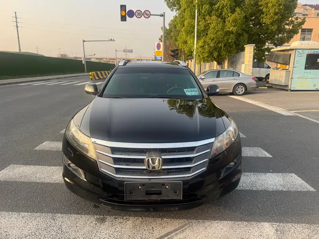Honda Crosstour 2013 — фото 2